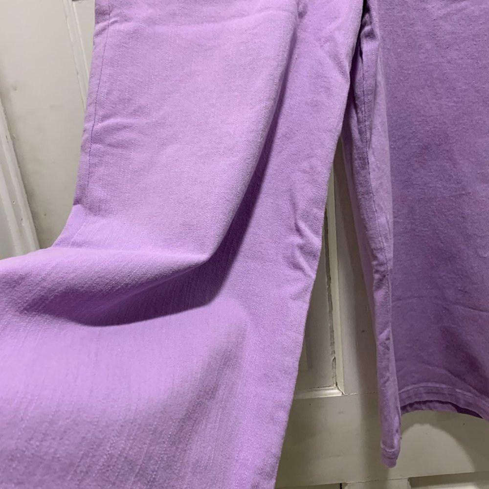 ASTR ~ NWT!!~ Lilac Capris - Picture 6 of 15